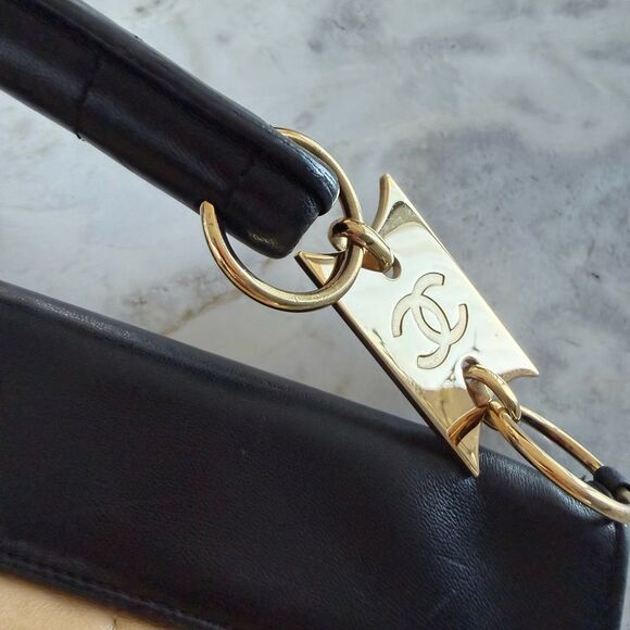 RARE ! CHANEL Black and Beige Double Flap Y2K Chocolate Bar Clutch - Picture 3 of 17